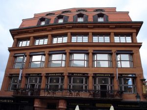 Dom U Cerrne Bogomateri В доме «У Черной Богоматери» откроется экспозиция чешского кубизма