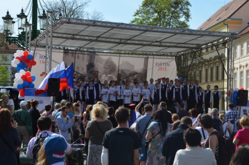 Koncert na Gradcanach Чешские и русские дети будут петь о мире