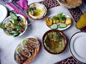 Zakuski Sirijskie Kulinarija Пражан научат готовить сирийскую еду